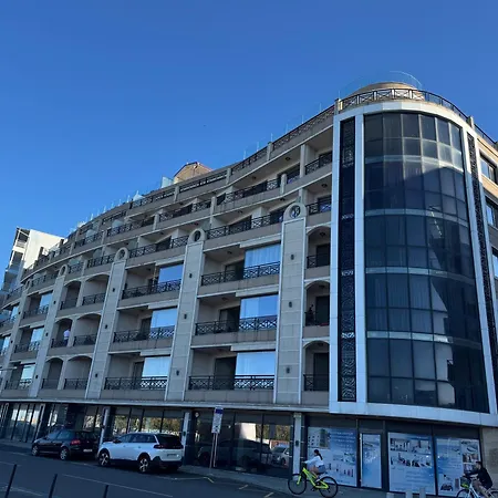 Апартамент One Bedroom Golden Sea View Panorama *