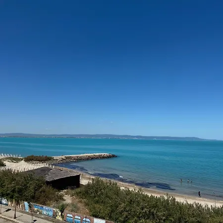 One Bedroom Golden Sea View Panorama アパート