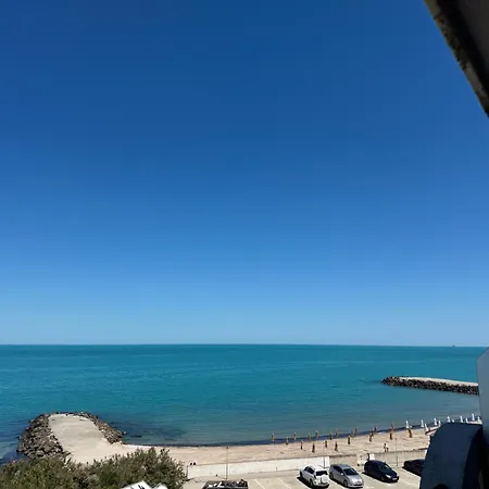 One Bedroom Golden Sea View Panorama アパート *